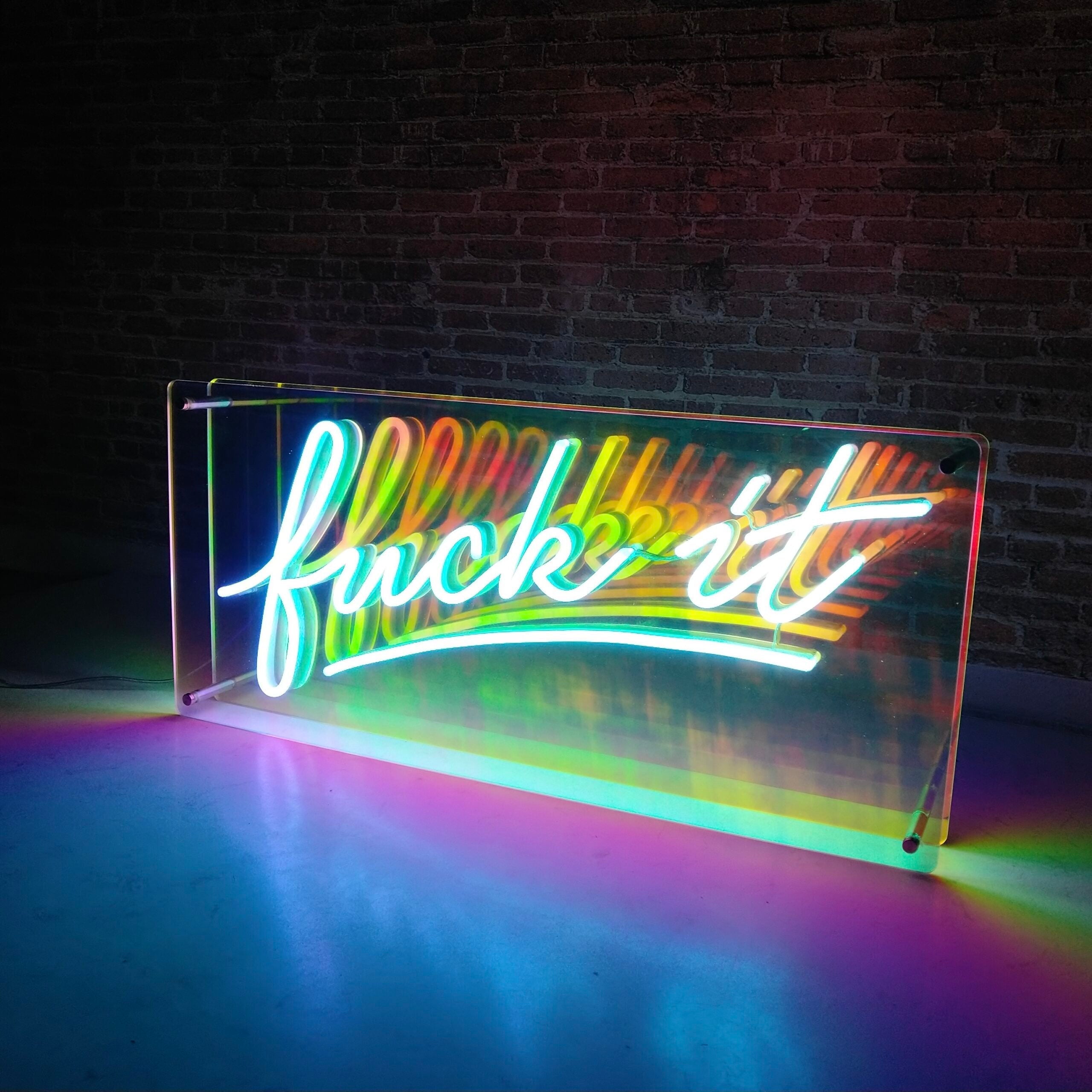 "Fuck it" LED NEONSKILT. Stående skilt