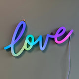 Love led neonskilt, perfekt for å lyse opp ditt hjem eller en spesiell begivenhet. Velg mellom et spekter av farger med vår RGB FLOW modell for å tilpasse utseendet og stemningen du ønsker med en fjernkontroll. Vår Acrylic modell kommer uten noen bakplate samt med enkel USB kobling.&nbsp;