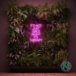 LED-neonskilt med opplyst tekst i lilla/rosa lys