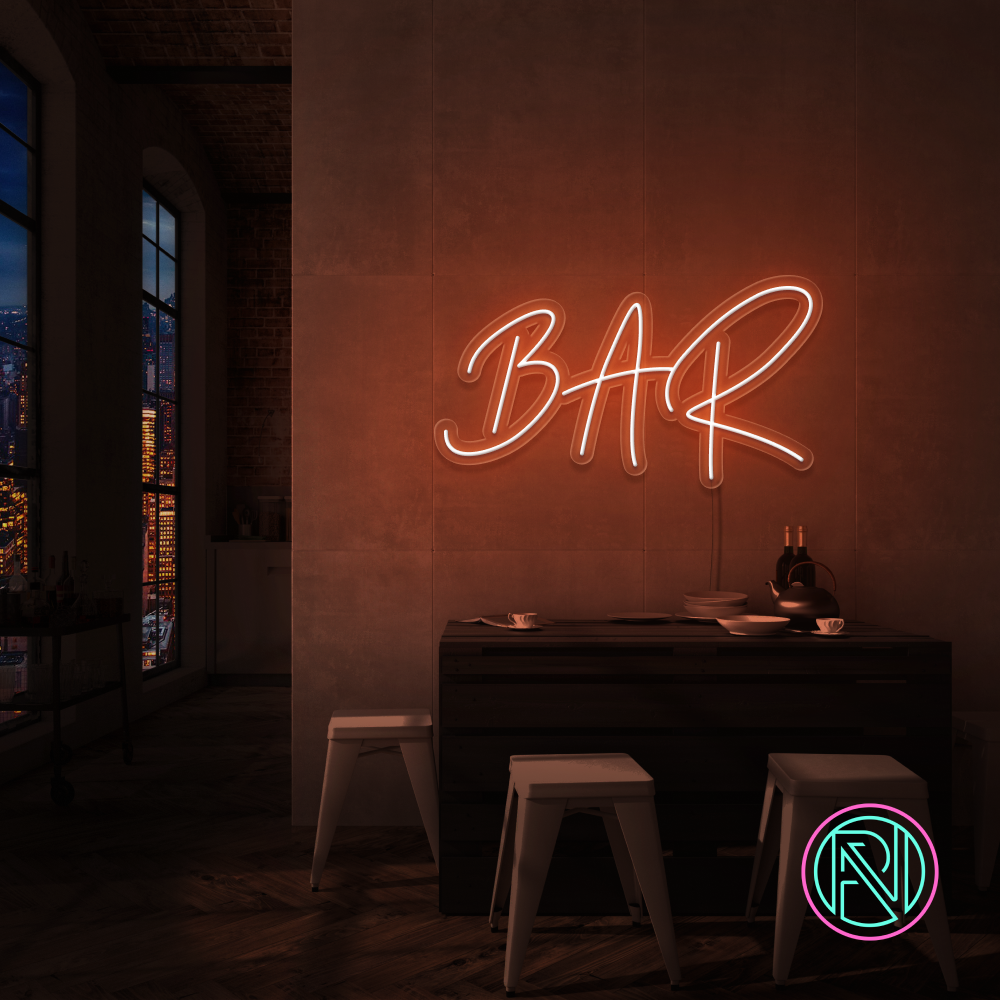 Skap en pulserende stemning med vårt 'bar' led-neonskilt, ideelt for forfriskende cocktailbarer og nattklubber. Dette skiltet er designet for å fange oppmerksomhet med sitt skarpe lys og moderne estetikk, perfekt for å forvandle ethvert miljø til et sentrum for sosialt samvær og moro.