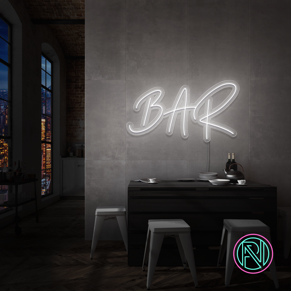 Skap en pulserende stemning med vårt 'bar' led-neonskilt, ideelt for forfriskende cocktailbarer og nattklubber. Dette skiltet er designet for å fange oppmerksomhet med sitt skarpe lys og moderne estetikk, perfekt for å forvandle ethvert miljø til et sentrum for sosialt samvær og moro.