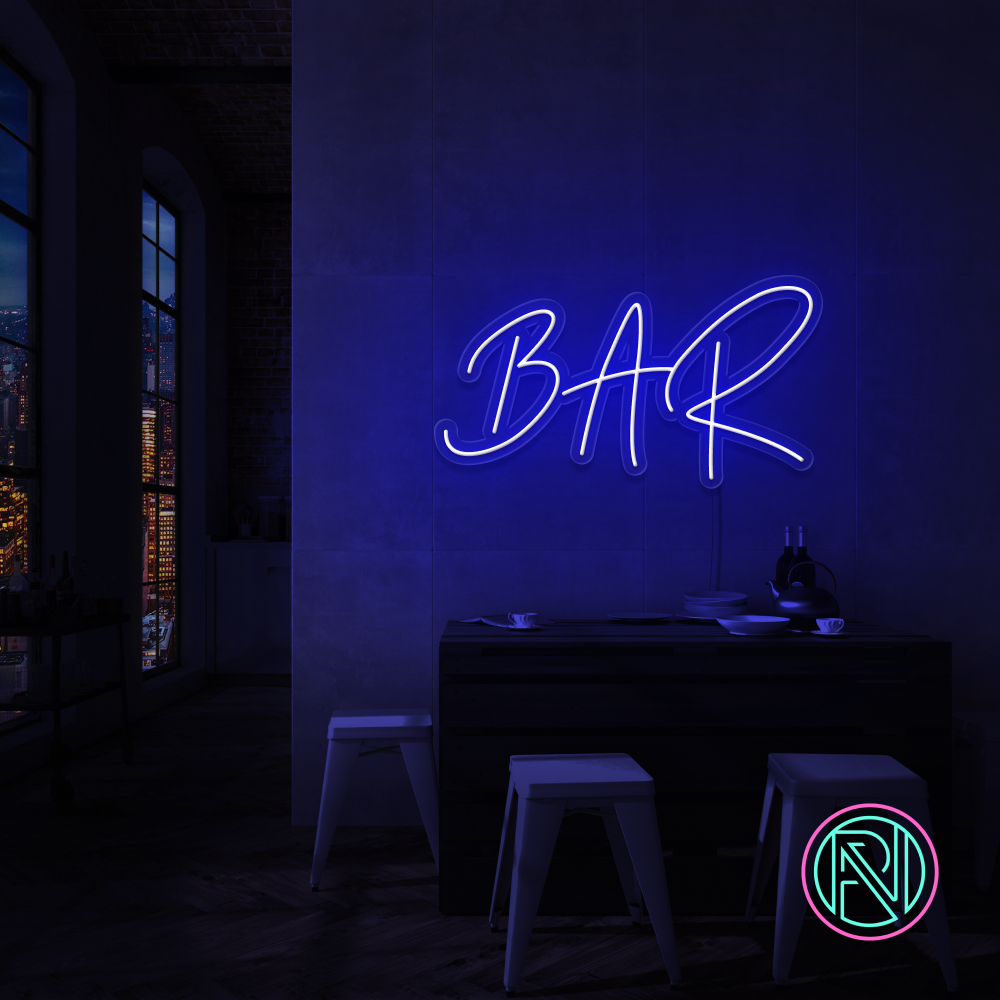 Skap en pulserende stemning med vårt 'bar' led-neonskilt, ideelt for forfriskende cocktailbarer og nattklubber. Dette skiltet er designet for å fange oppmerksomhet med sitt skarpe lys og moderne estetikk, perfekt for å forvandle ethvert miljø til et sentrum for sosialt samvær og moro.