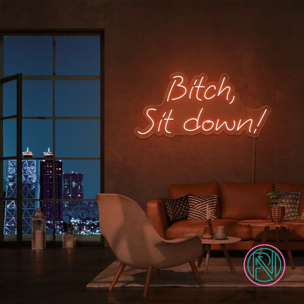 Gi interiøret en kant med 'bitch, sit down' led neon-skiltet. Dette dristige og uttrykksfulle skiltet er designet for å fange oppmerksomhet og skape en samtalestarter i ethvert forretningsmiljø. Velg favorittfargen din og gi bedriften din et unikt preg.